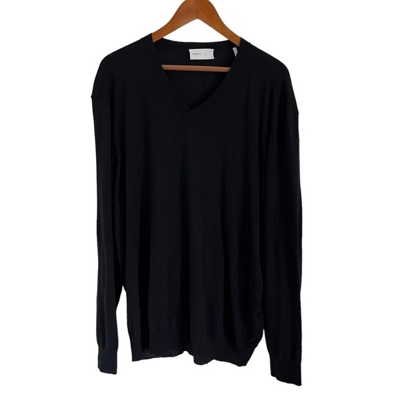 BLDWN Leo Linen V-Neck Pullover - Picture 2 of 8